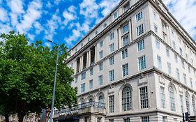 Adelphi Hotel